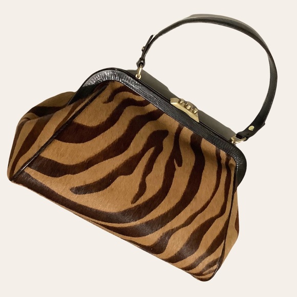 Ann Taylor Handbags - SOLD ⭐️ANN TAYLOR Animal Print Doctor Style Bag